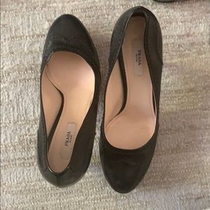 Prada Pumps
